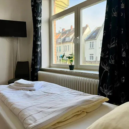 Hansaring In - Viel Platz Fuer Gruppen Und Monteure Apartment Neumuenster